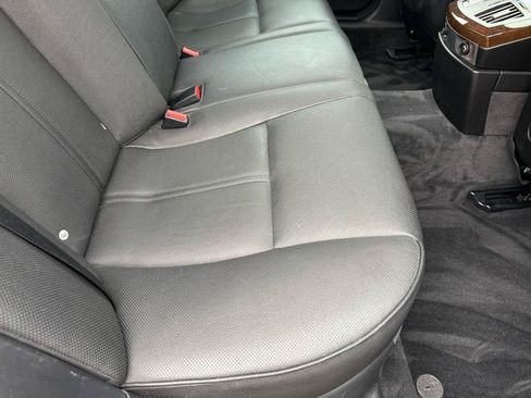 Used 2006 BMW 750i RWD image 48