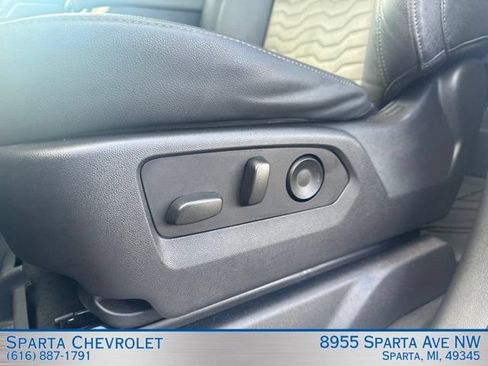 Used 2024 Chevrolet Silverado 1500 ZR2 w/ Technology Package AWD/4WD image 18