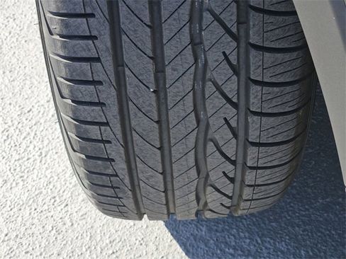 Certified 2023 Lincoln Nautilus Reserve w/ Equipment Group 201A image 11