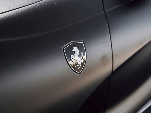 Used 2021 Ferrari 812 GTS RWD image 11