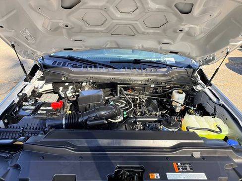 Used 2024 Ford F350 XLT AWD/4WD image 35