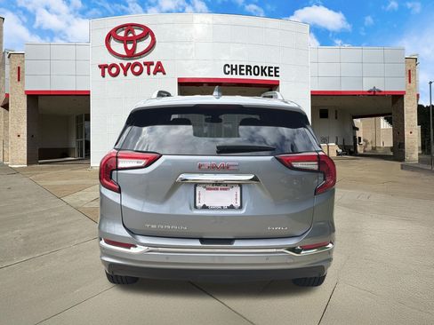 Used 2024 GMC Terrain Denali AWD/4WD image 6