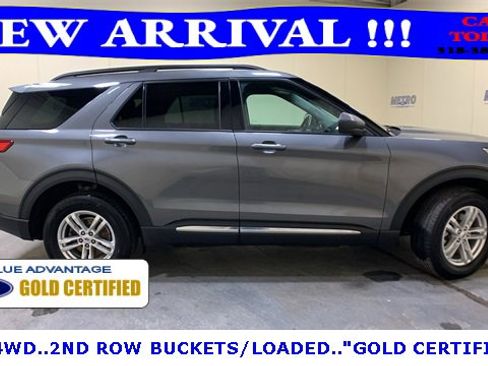 Certified 2023 Ford Explorer XLT image 3