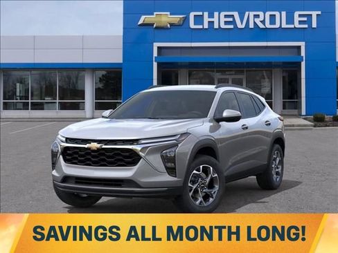 New 2026 Chevrolet Trax LT w/ Driver Confidence Package FWD image 6