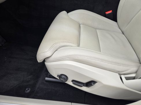 Used 2023 Volvo XC60 B5 Ultimate w/ Climate Package image 35