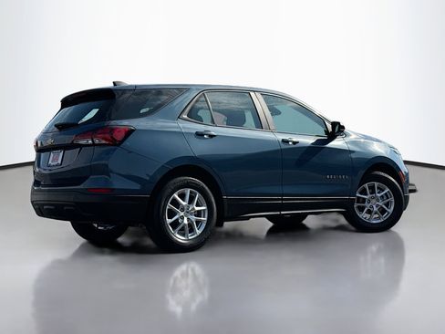 Used 2024 Chevrolet Equinox LS FWD image 2