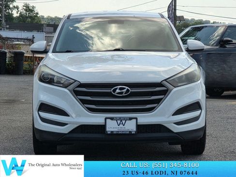 Used 2016 Hyundai Tucson SE FWD image 2