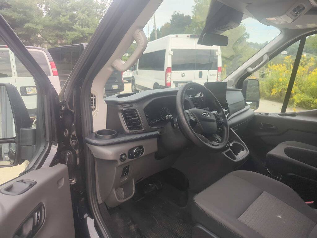 Used 2024 Ford Transit 350 XLT RWD image 10