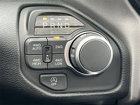 New 2026 RAM 1500 4x4 Crew Cab image 28