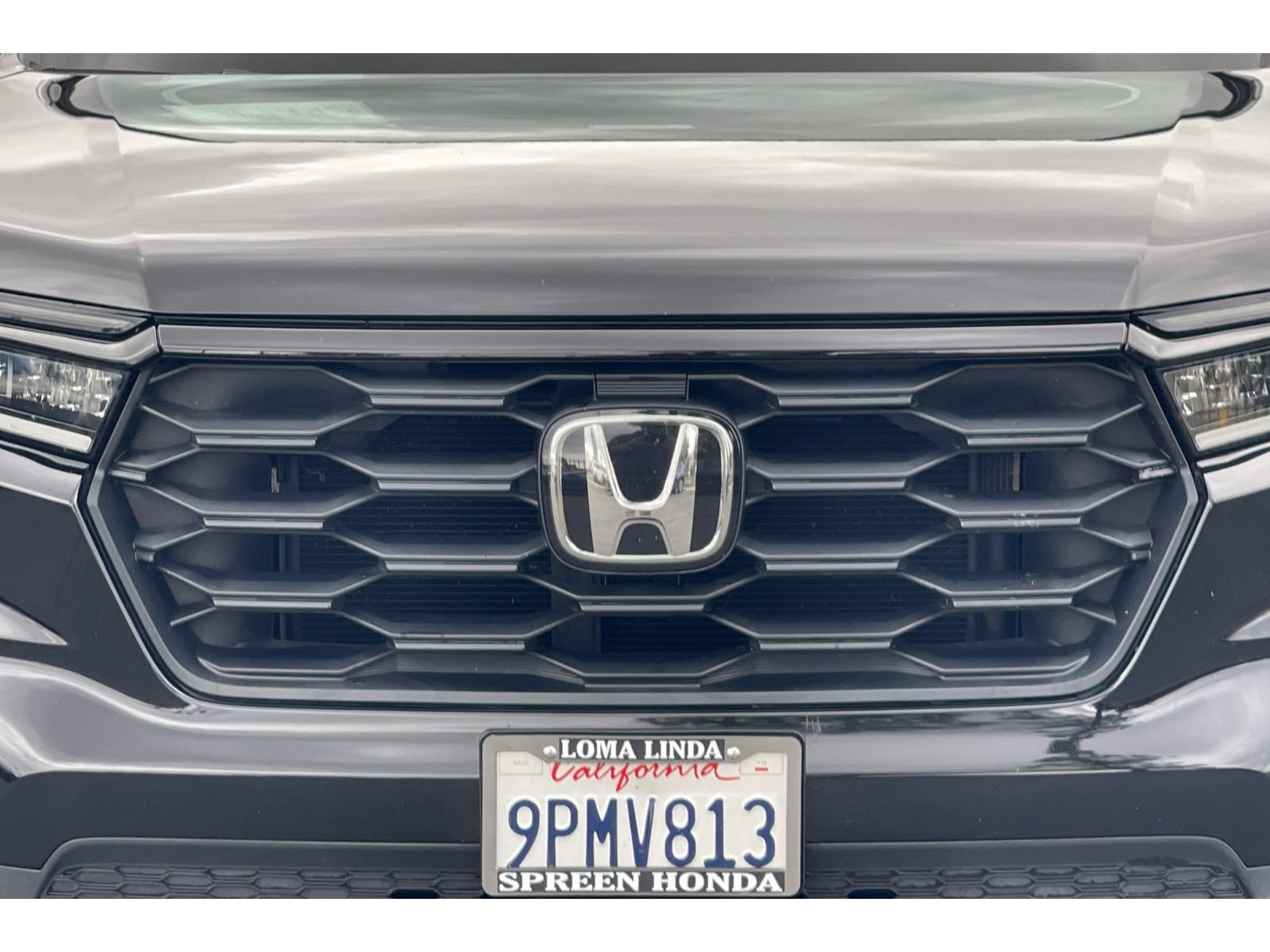 Used 2025 Honda Pilot Sport image 13