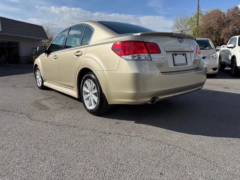 Used 2010 Subaru Legacy 2.5i Premium image 51