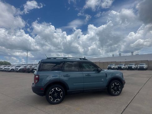 Used 2023 Ford Bronco Sport Outer Banks w/ Tech Package AWD/4WD image 23