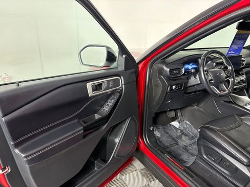 Certified 2023 Ford Explorer ST image 12