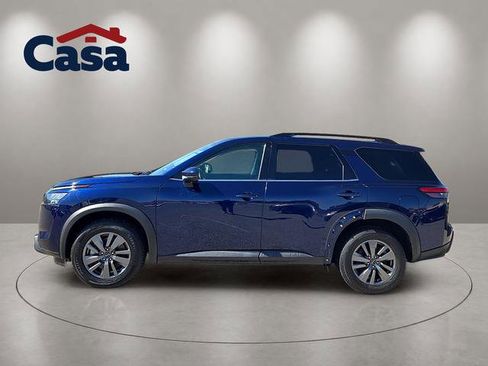 Used 2024 Nissan Pathfinder SV FWD image 3