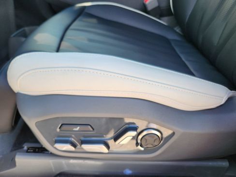 New 2026 Kia EV9 GT-Line AWD/4WD image 7