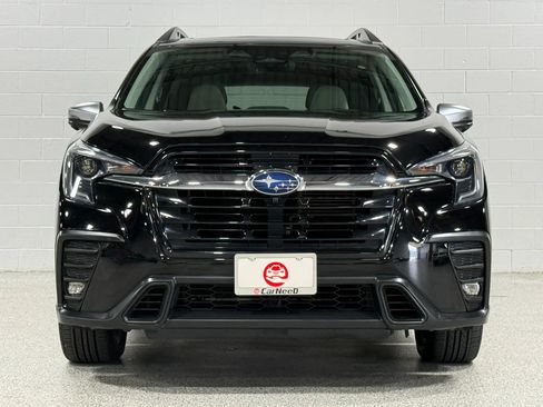 Used 2023 Subaru Ascent Limited w/ Technology Package AWD/4WD image 3