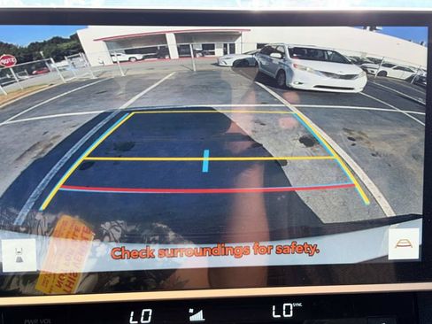 Used 2025 Toyota Tundra SR5 w/ SR5 Premium Package AWD/4WD image 35