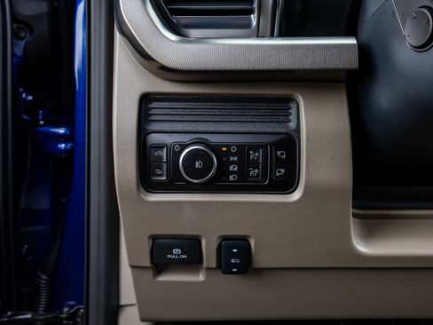 Used 2026 Ford F250 Platinum w/ Platinum Plus Package image 23