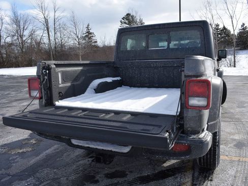 New 2026 Jeep Gladiator Sport AWD/4WD image 31