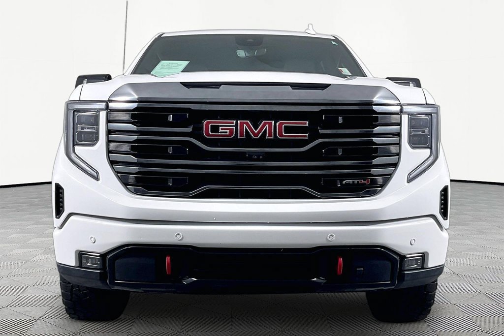 Used 2024 GMC Sierra 1500 AT4 w/ Technology Package AWD/4WD image 2