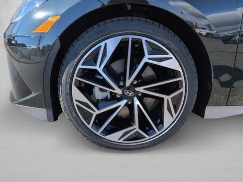 Used 2023 Hyundai Ioniq 6 SEL image 24