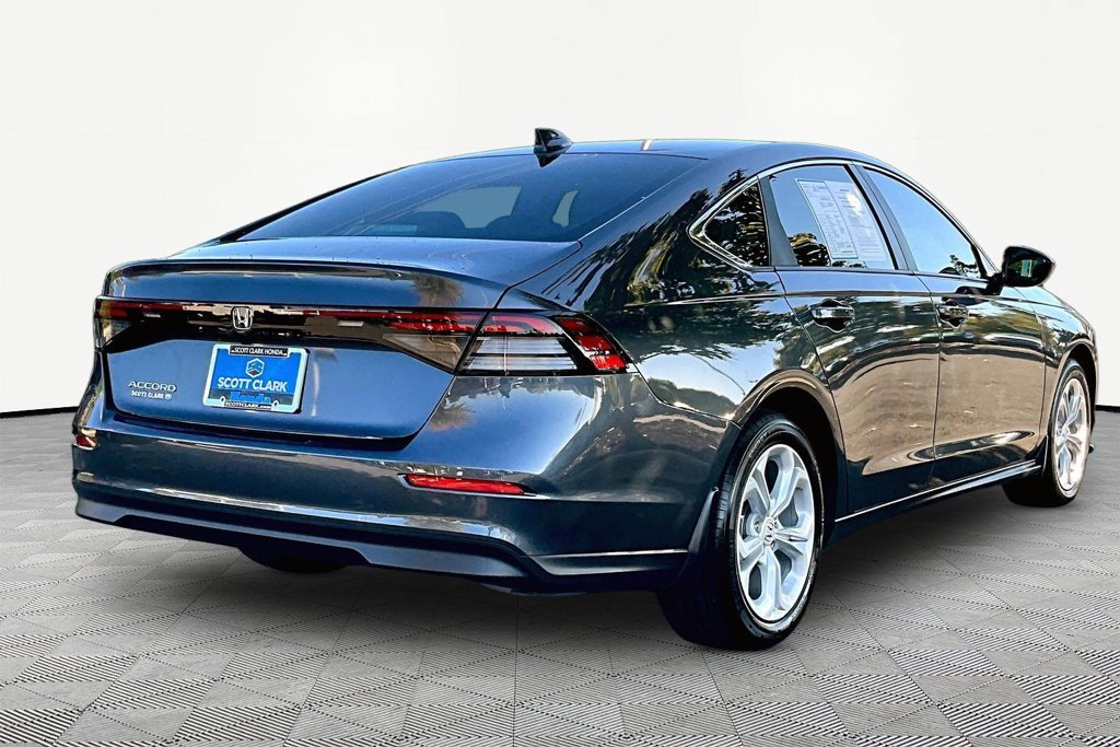 Certified 2025 Honda Accord LX image 5