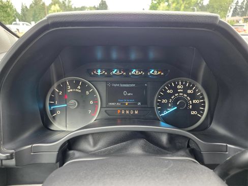 Used 2019 Ford F150 XLT w/ Equipment Group 302A Luxury AWD/4WD image 13