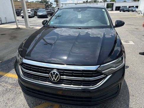 Used 2024 Volkswagen Jetta SE FWD image 10