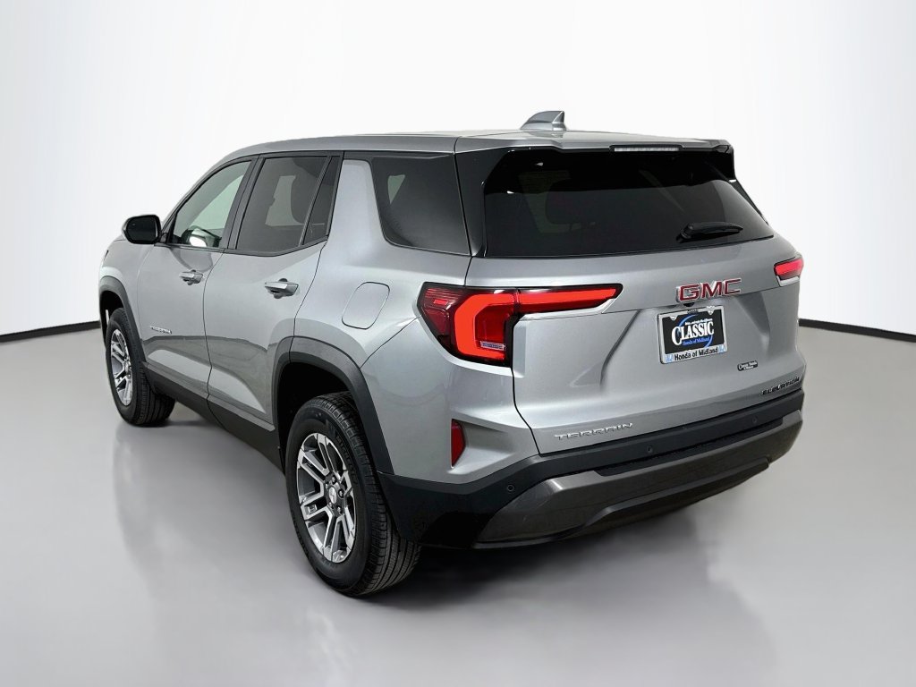 Used 2025 GMC Terrain Elevation FWD image 5