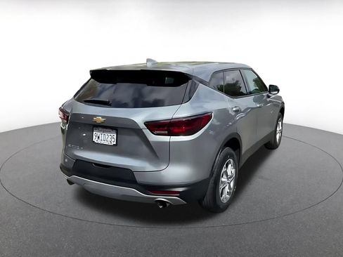 Used 2026 Chevrolet Blazer LT FWD image 11