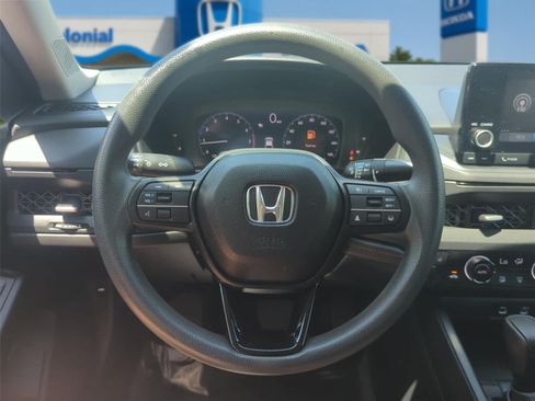 Used 2023 Honda Accord SE image 18