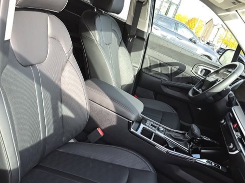 New 2026 Kia Sorento SX image 8