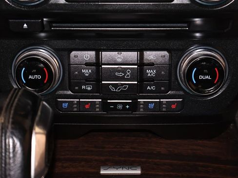 Used 2016 Ford F150 Platinum w/ Equipment Group 701A Luxury AWD/4WD image 35