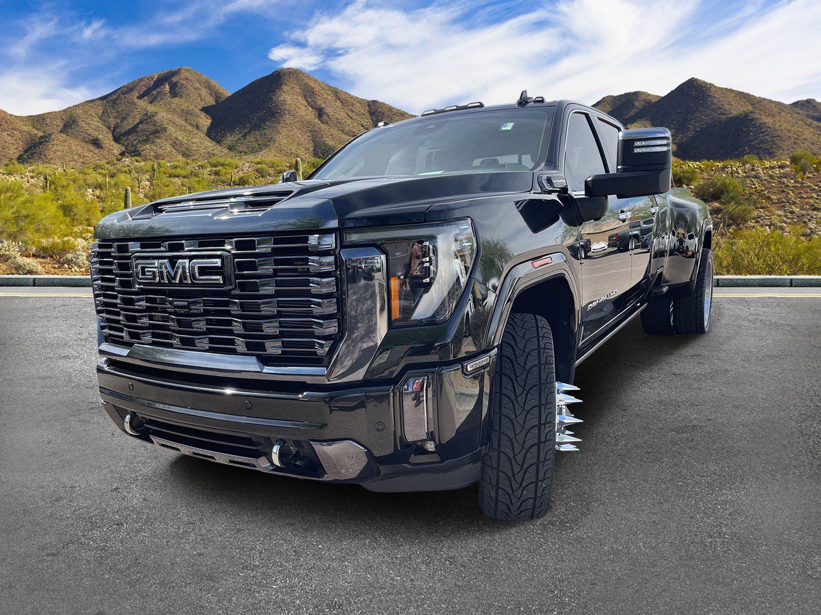 Used 2024 GMC Sierra 3500 Denali Ultimate AWD/4WD image 2