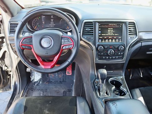 Used 2017 Jeep Grand Cherokee Altitude image 18