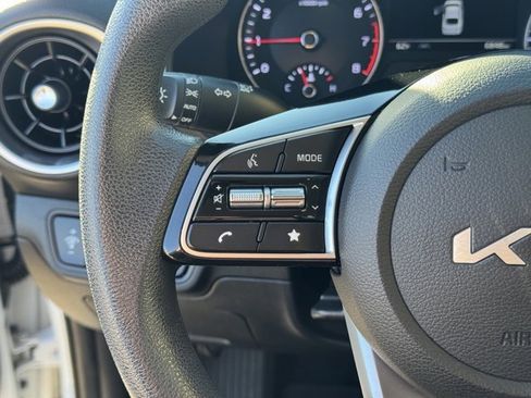 Certified 2023 Kia Forte LXS w/ LXS Technology Package image 25