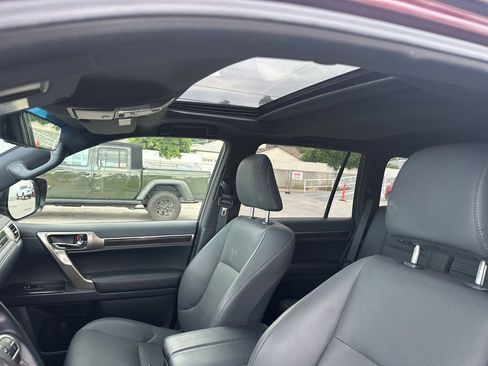 Used 2020 Lexus GX 460 Premium w/ Premium Package AWD/4WD image 7