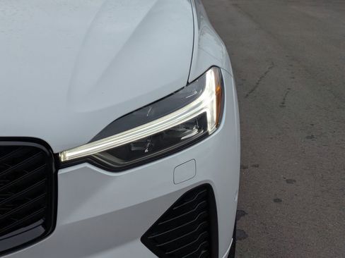 New 2026 Volvo XC60 B5 Plus w/ Climate Package image 10