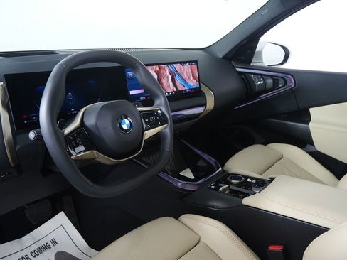 Certified 2025 BMW X3 xDrive30i w/ Premium Package AWD/4WD image 13