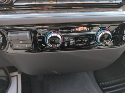 New 2026 GMC Sierra 1500 Elevation image 20