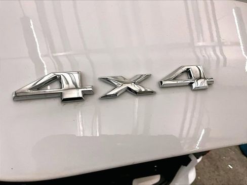 Used 2019 Jeep Grand Cherokee Limited AWD/4WD image 13