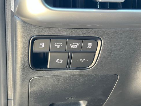 New 2026 Hyundai Ioniq 9 Limited image 32