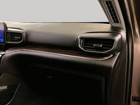 Used 2021 Ford Explorer Limited w/ Equipment Group 301A AWD/4WD image 16
