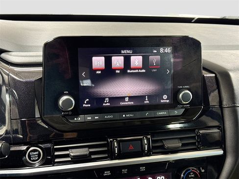 Used 2022 Nissan Pathfinder SV image 23