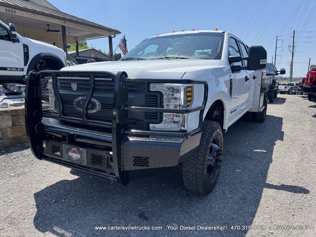 Used 2018 Ford F350 XL w/ Power Equipment Group AWD/4WD image 3