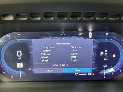 Used 2025 Volvo XC90 B6 Plus w/ Protection Package Premier image 15