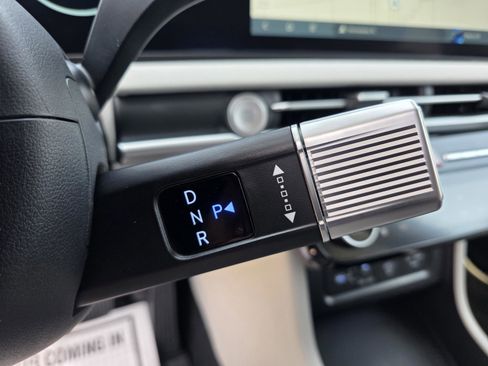 New 2026 Hyundai Tucson Limited image 38