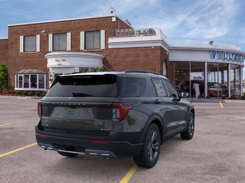 Used 2026 Ford Explorer Active w/ Active Comfort Package AWD/4WD image 8