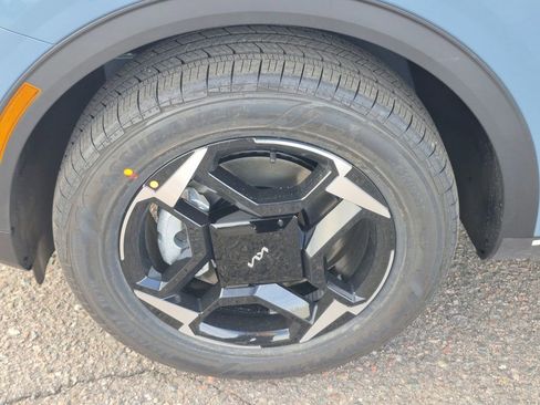 New 2026 Kia Sportage EX image 17