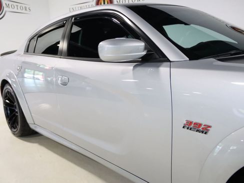 Used 2020 Dodge Charger Scat Pack RWD image 9
